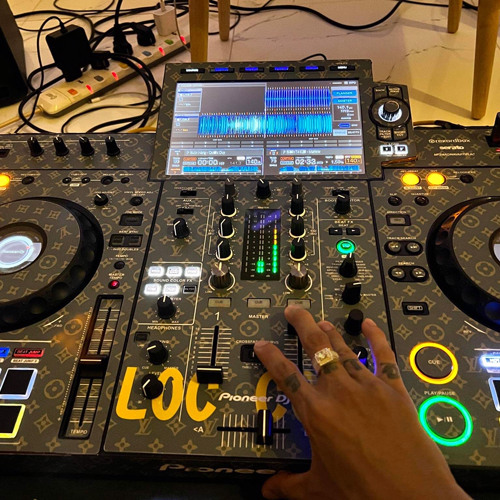 𝑚𝑜̣̂𝑡 𝑙𝑎̂̀𝑛 𝑎𝑛ℎ 𝑚𝑎̂́𝑡 𝑛𝑖𝑒̂̀𝑚 𝑡𝑖𝑛 𝑙𝑎̀ 𝑣𝑎̣𝑛 𝑙𝑎̂̀𝑛 𝑎𝑛ℎ 𝑏𝑎̂́𝑡 𝑐𝑎̂̀𝑛