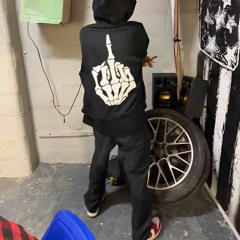 hold up by nemosah (prod by yxngkenay)