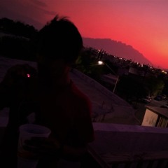 El Sol Entre Los Cerros