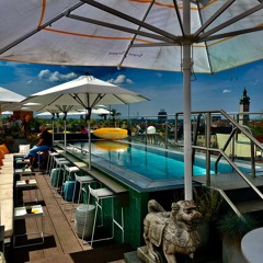 SUNDOWN @Mandarian Oriental Rooftop