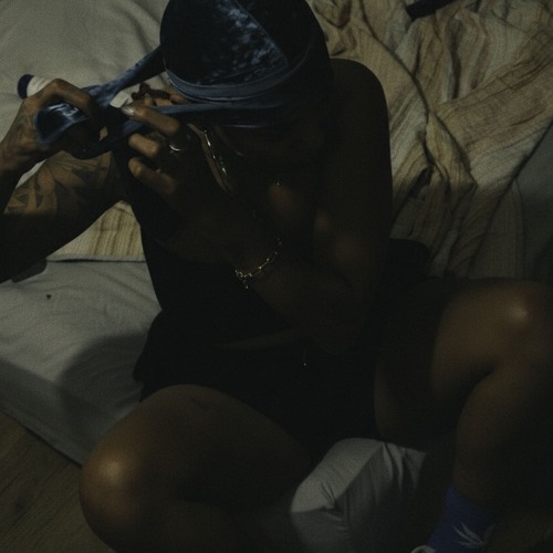 Freakin U X Mattress on the Floor (Live)