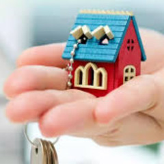 How to Emotionally Prepare for Downsizing After Decades in One Home