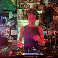 Annika: left feels live at Lazy Thinking