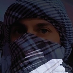 الشماتين مستغربين اني بخير لسه 🌚