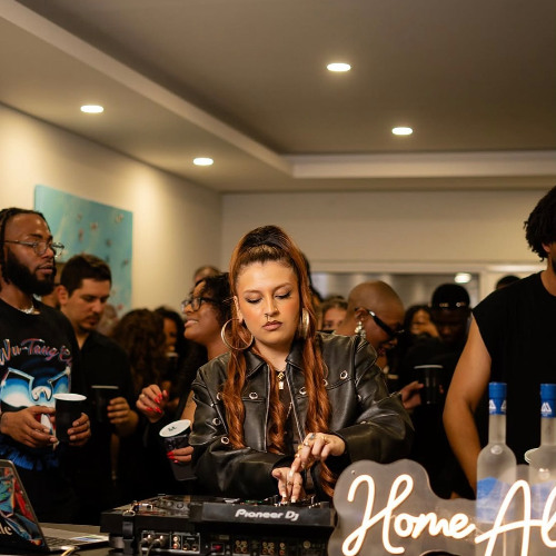 ADÉ | HOME ALONE LIVE SET| BLACK EDTION