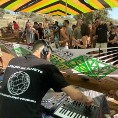 LIQUID PLANETS • Producer Set •