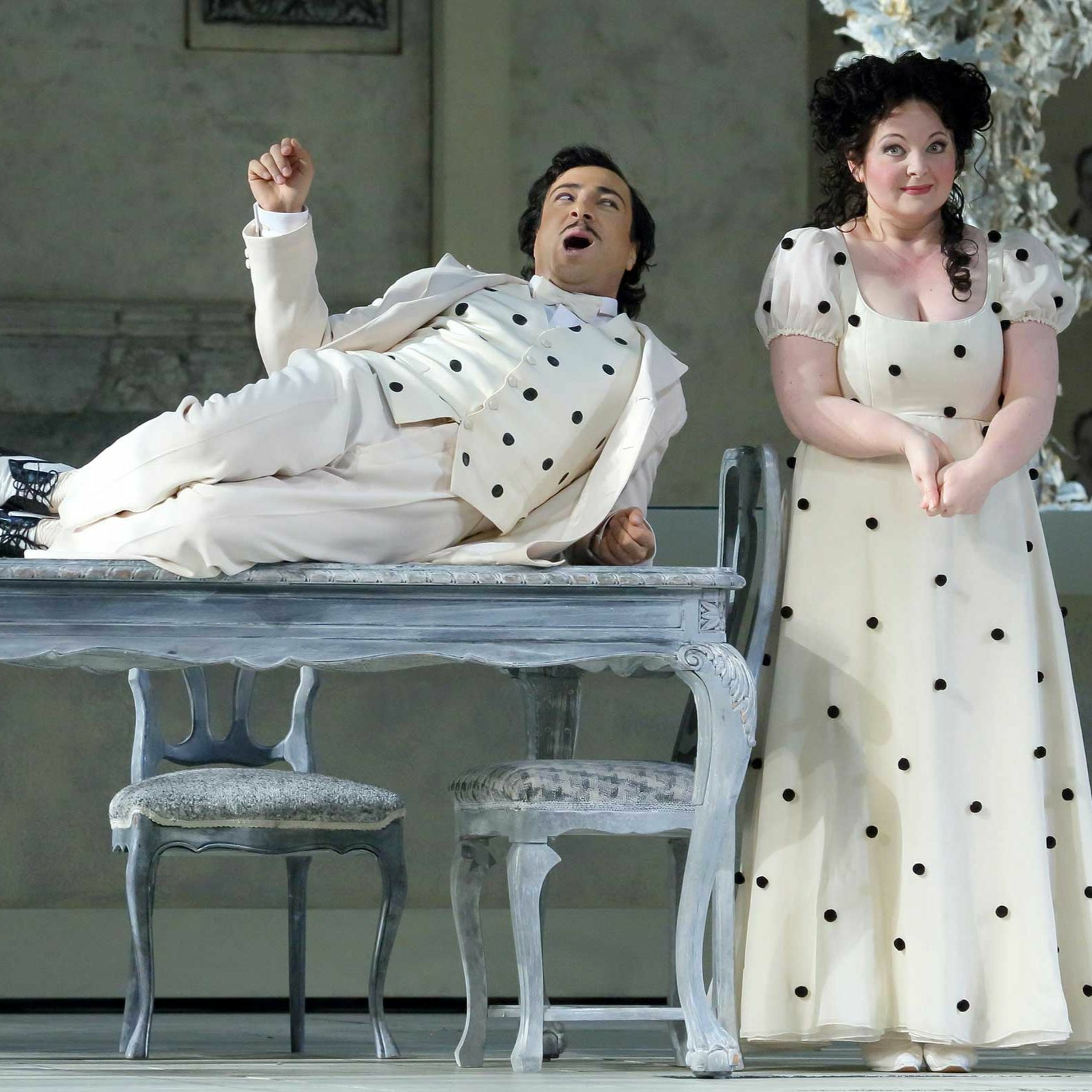 LA Opera Podcasts: Behind the Curtain