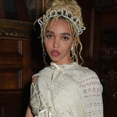 FKA Twigs NPR Tiny Desk Concert 10/06/2022