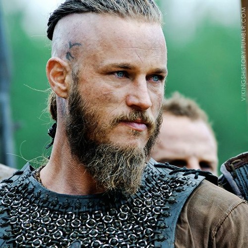 Ragnar | Ragnar lothbrok hair, Ragnar hair, Viking haircut