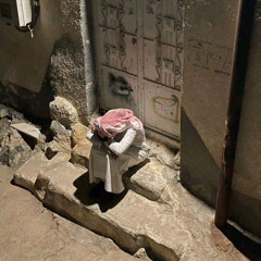 الا ياحمد وش حيلة اللي فقد مغليه