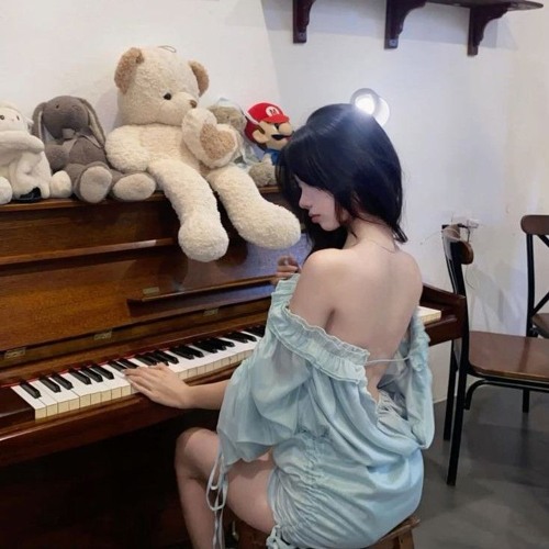 NGÀY EM ĐẸP NHẤT × LỖI TẠI ANH