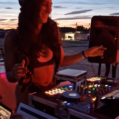 KATYA LA MAR - Nowhere 24 - Tuesday sunset at the Loophole