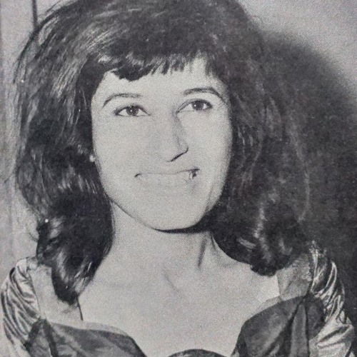 نازك - عجبت للحب | لحن رياض السنباطي