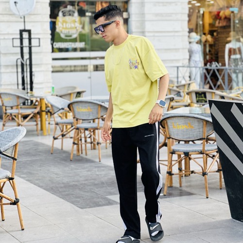 بلاش تطير ع الابلكيشن.   الولا ابو قرون طاير علي التليفون.   ساميه سارخه   كابونجا   وأيسي الوحداني