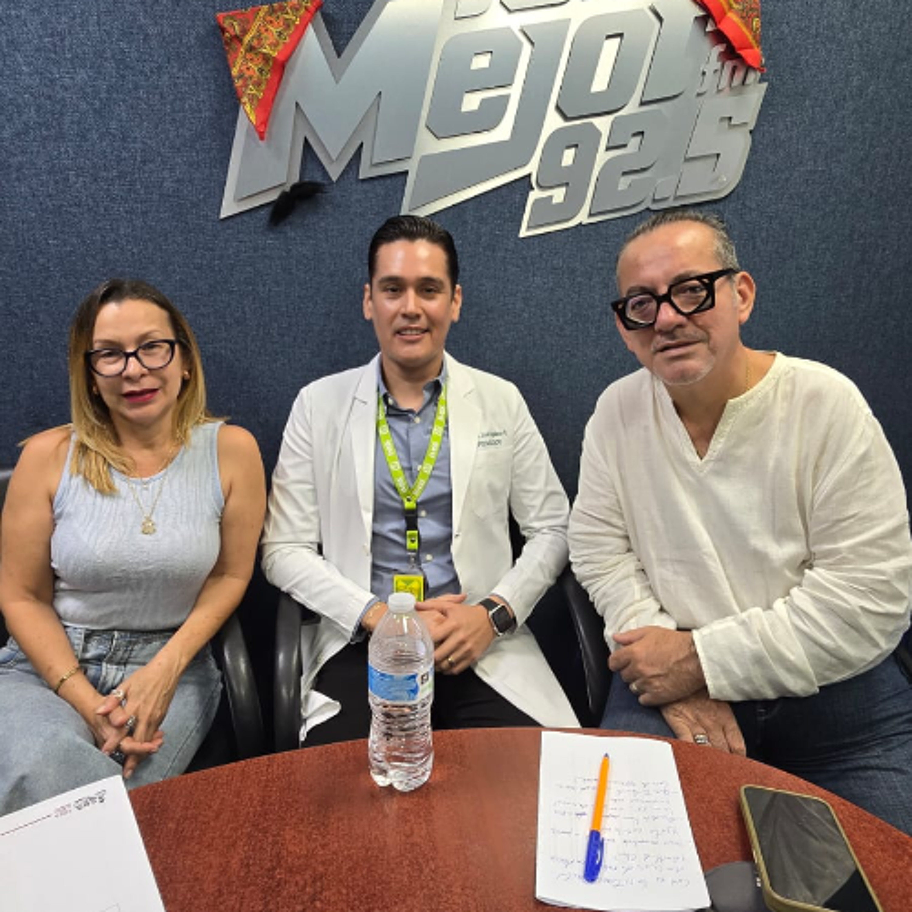 Vacunar a las mascotas ayuda a disminuir la exposición a la rabia: Dr. José Anguiano episode artwork