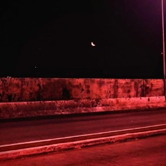 Destreet - nuvens vermelhas