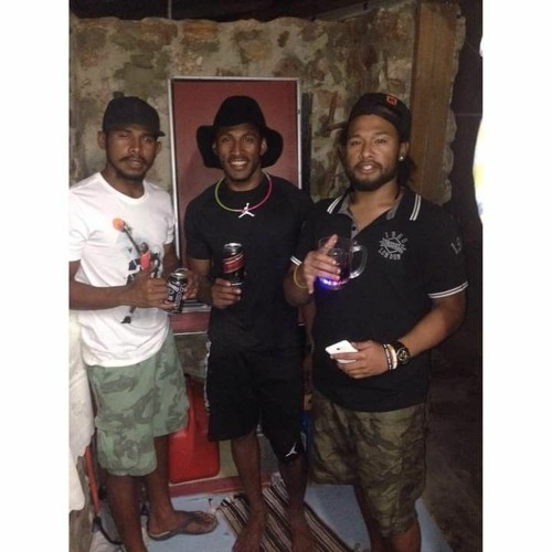 Roberto X Lights Down