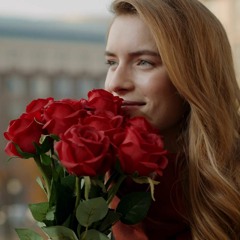 Ma Chamamtou Lward    ما شممت الورد إلا زادني شوقا إليك