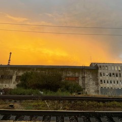 Парень весь из пепла