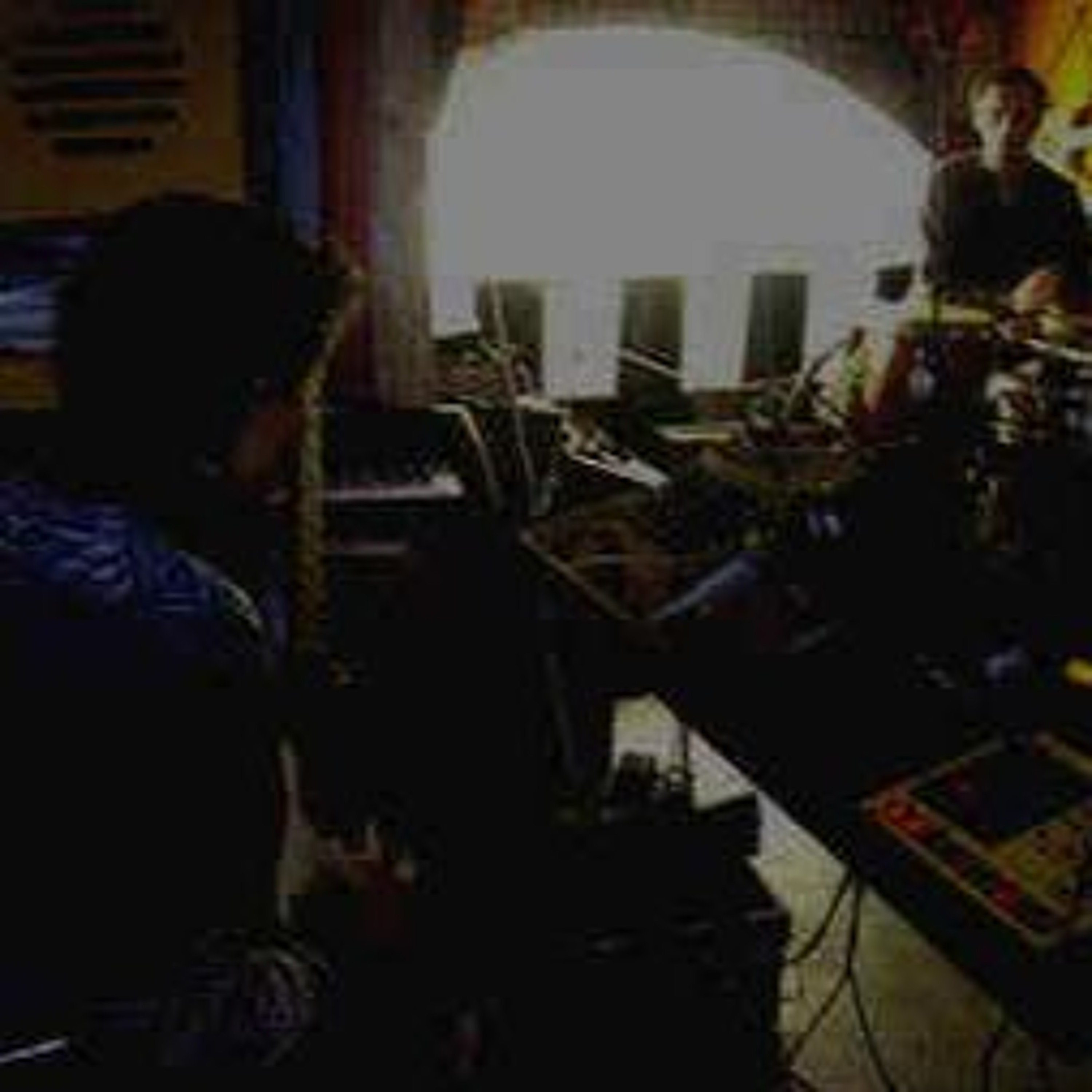 Uninhabitable House Jam 2003 episode artwork