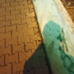 biriktirdiğim gözyaşlarını içimden bir türlü atamıyorum