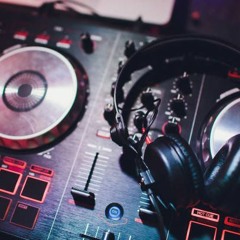 Gqom Fridays Winter  Special (Mixed By Sly JuniiOr)