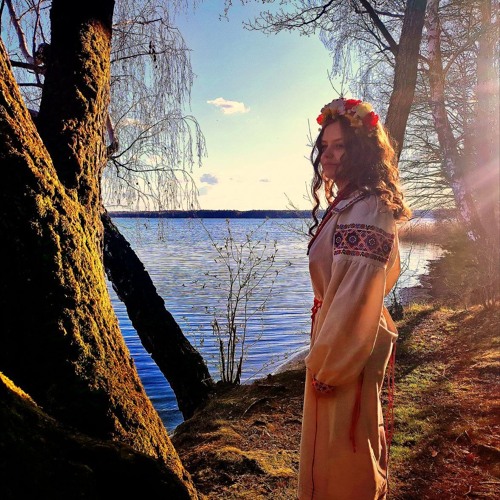 Поліська Відьма - Плавай,плавай,лебедонько(бандура Вікторія Потолкова)