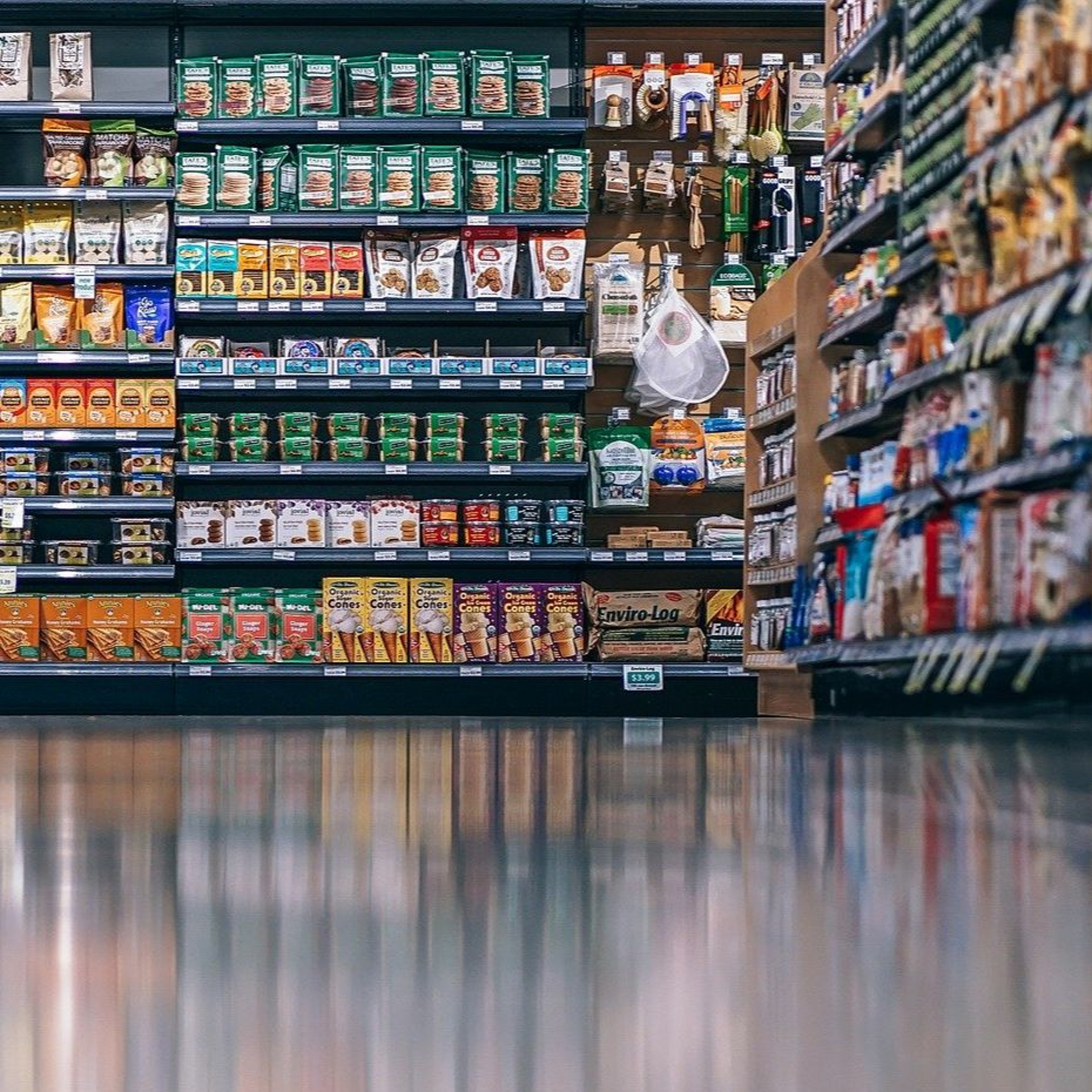 "Le journal des Confinés" Episode 2 LA CAISSIERE