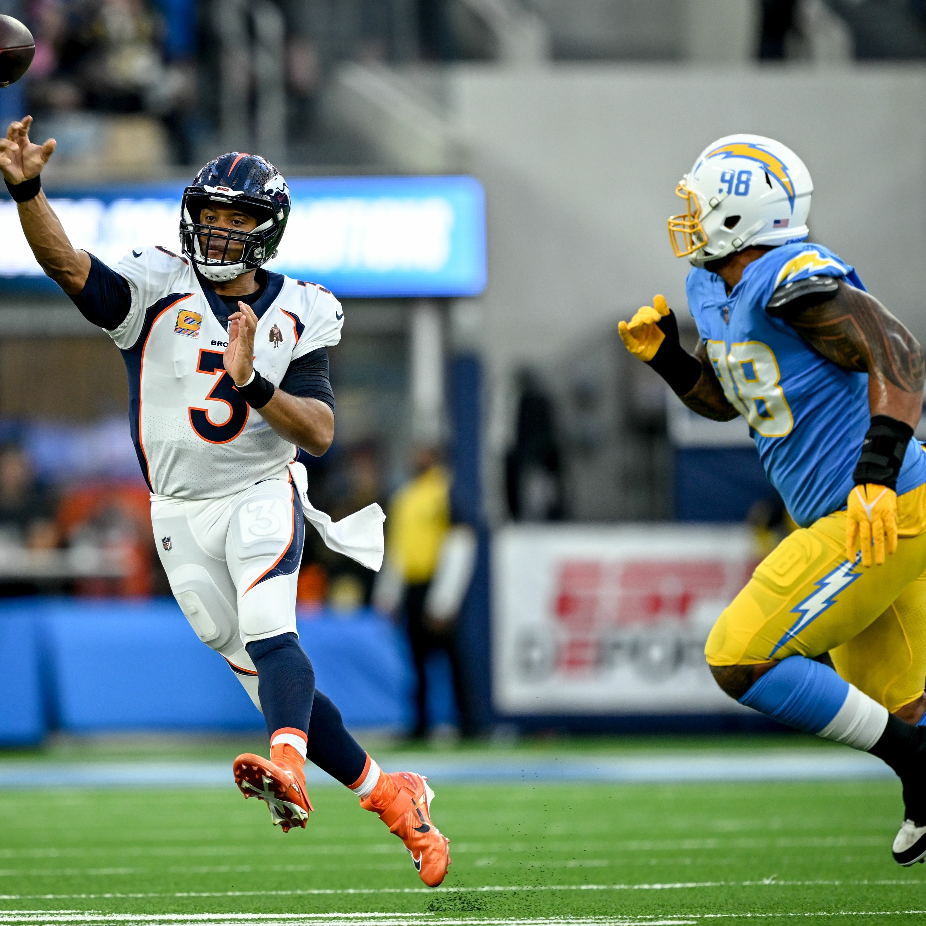 Ep. 239 -- Previewing Broncos vs Chargers in Week 18 at Empower Field episode artwork