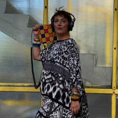 ephinany talked house