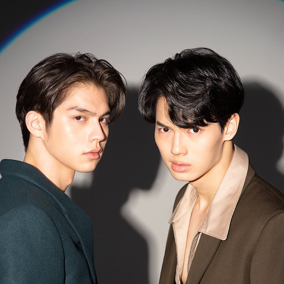 bright ポラロイド　サイン入り　brightwin 2gether YESASIA: Bright/Win - Signature Series Exclusive Photocard