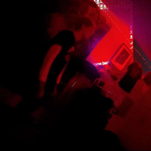 come back (music vid link in bio + all plat)