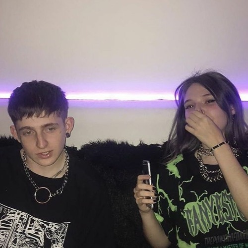 Dillom Ft. Saramalacara - ROCKETPOWERS