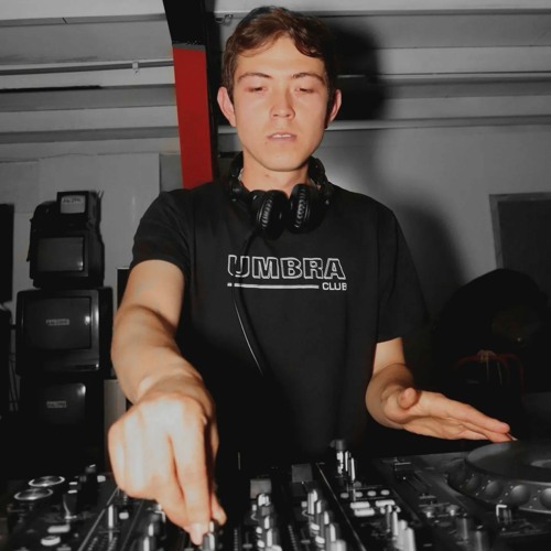 4 4 4  -  HARDTECHNO