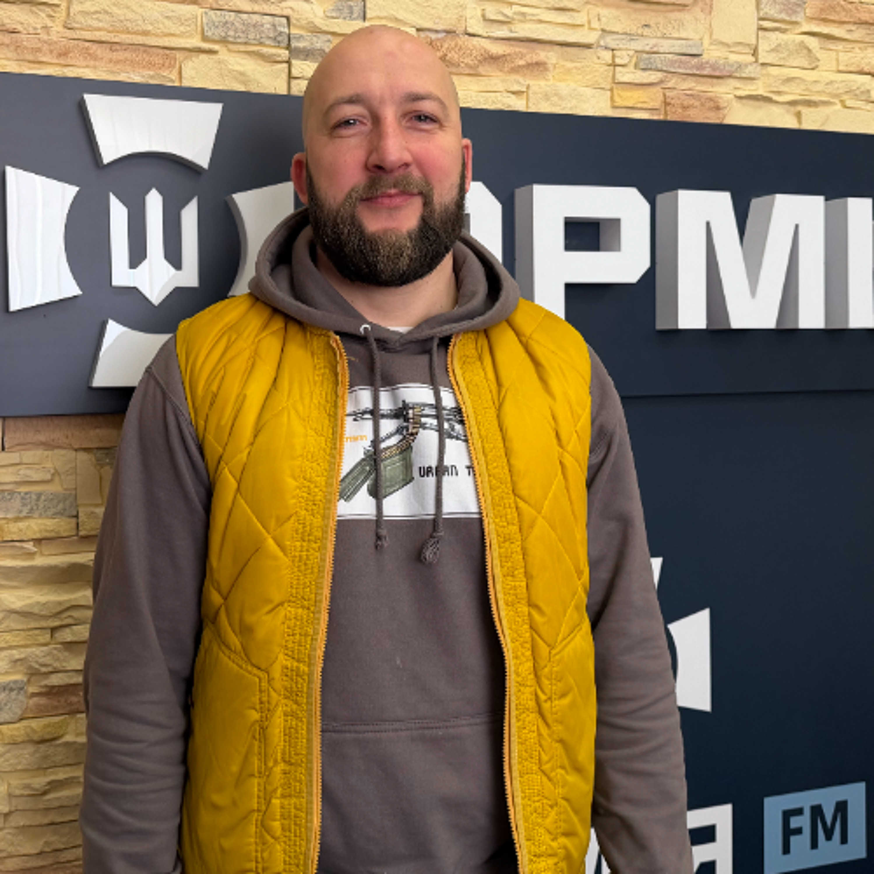 У мене багато пропозицій щодо зйомок, але на першому місці — служба, — Володимир Кравчук