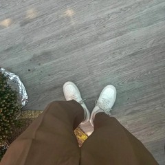 Chết trong nhà cầu...!