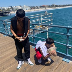 Bands Not Friends (feat. 2kManos)