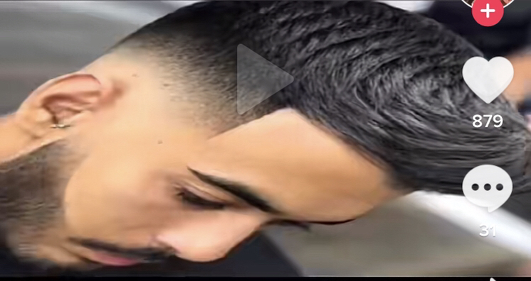 young fly on the track 🧑🏿‍🌾🧑🏿‍🌾🧑🏿‍🌾