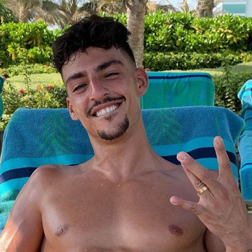 Boef X Bee Gees (Antwoord + Hosselen X Stayin Alive)