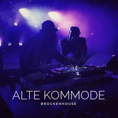 Alte Kommode - Sets
