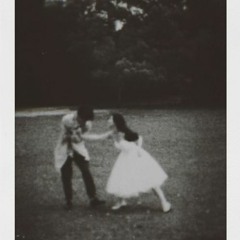 Vì sao sau khi biết tên crush, cậu bắt đầu nhìn thấy cái tên đó ở mọi nơi? Hiệu ứng Baader - Meinhof