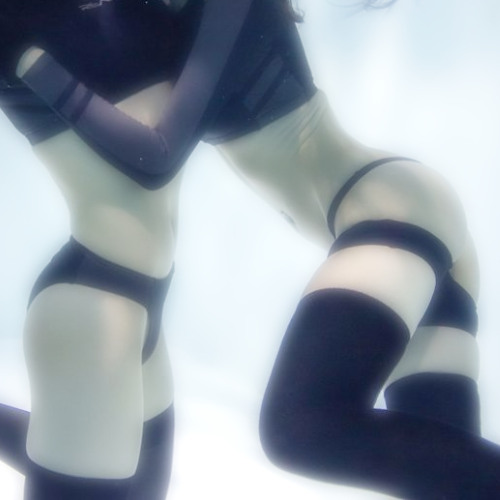 одинокий//liminality.oops