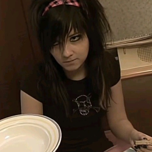 Bitch im madonna remix by salem slut.mp3