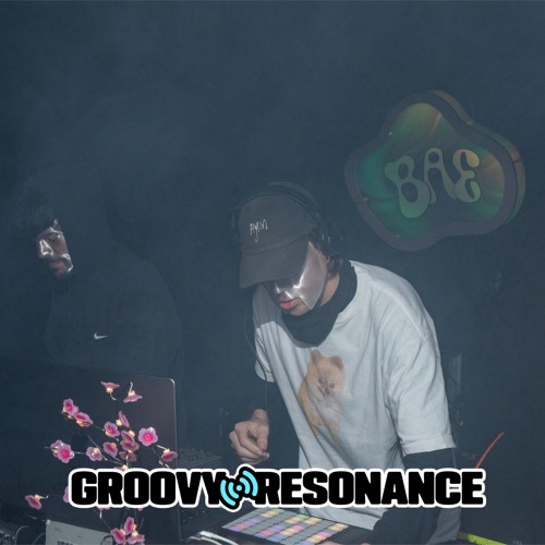 Groovy Resonance 15 : S7RENS (live @Rex Club)