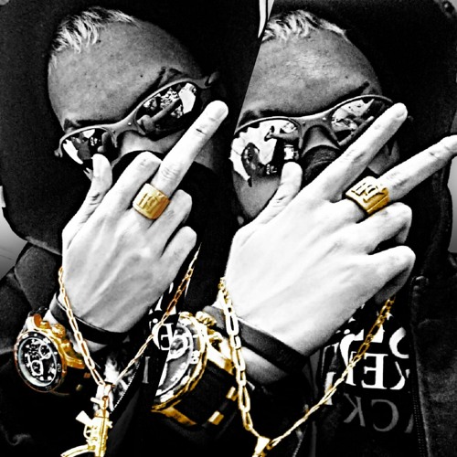 MENTE MALIGNA - MC'S GW, VITINHO RAST, FLECHA & MINININ ( DJ PH MPC, DJ HN DO ALVORADA & DJ JORGIN )