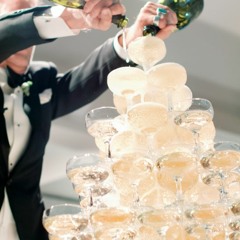 COUPLE CAT BURGLARS ON A SUNDAY