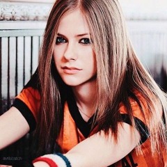 Avril Lavigne - Fall To Pieces [Live In Seoul, 2004]