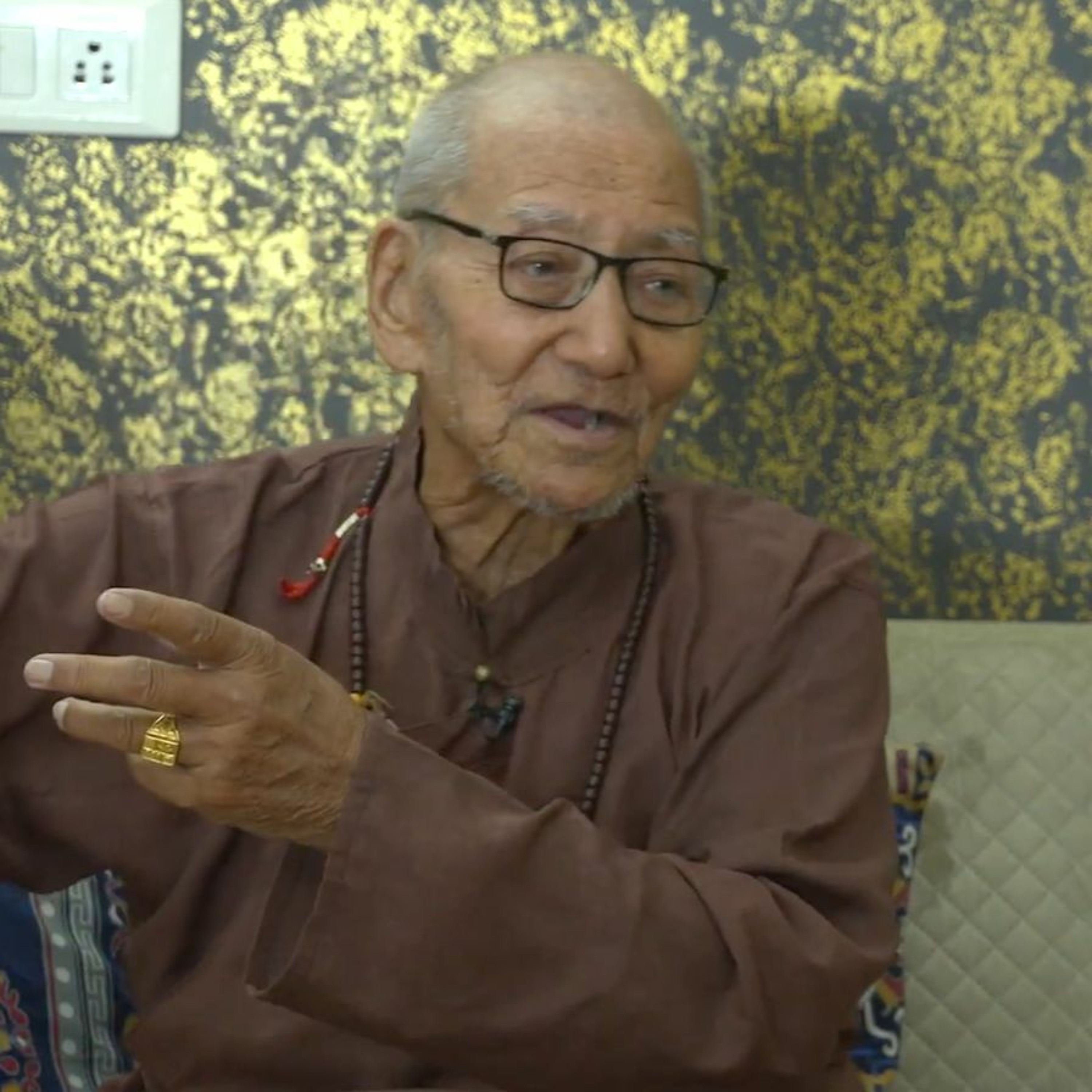 ལོ་རྒྱུས་མེ་ལོང་། ཏར་ཁང་ཚེ་རིང་ནོར་བུ། episode artwork