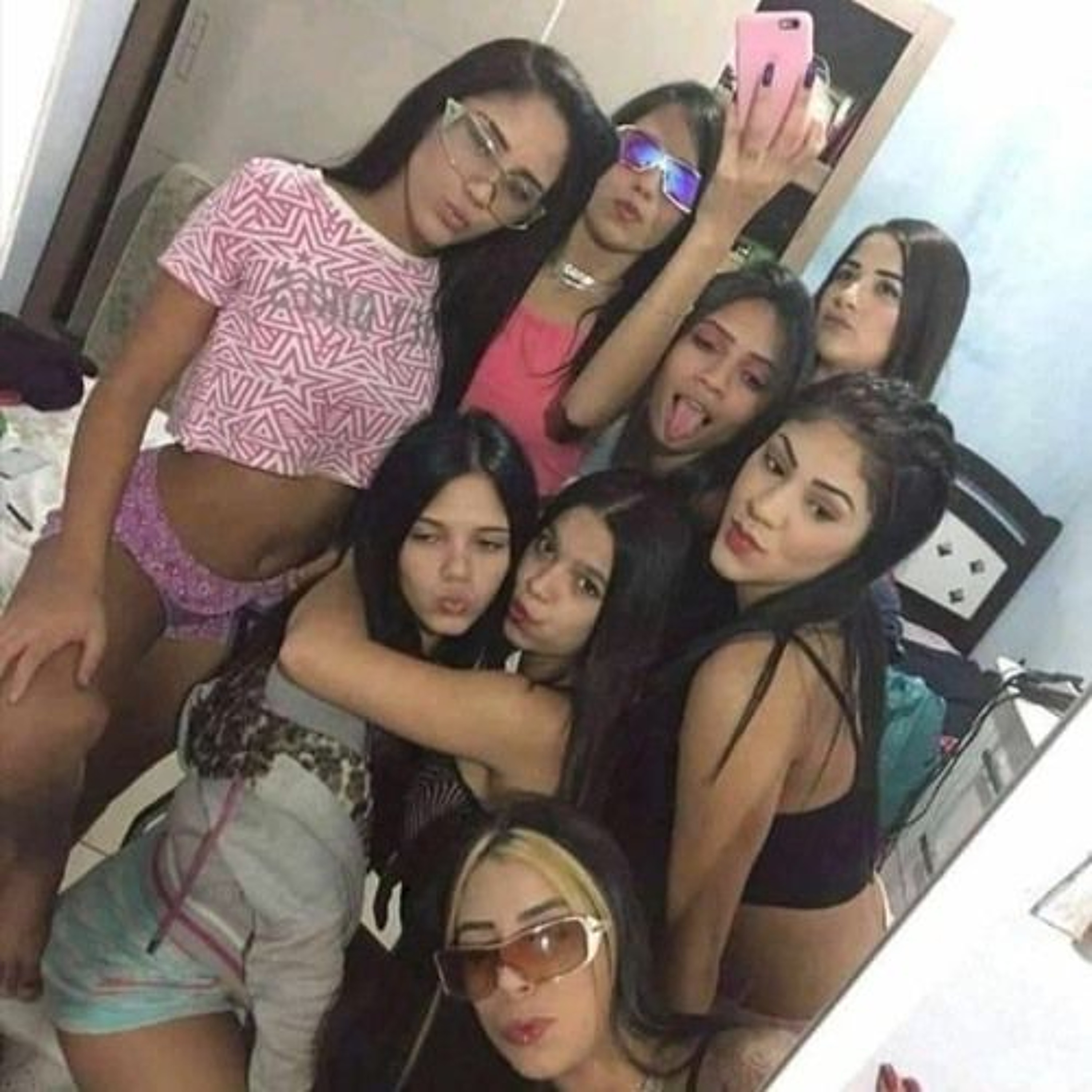 MC PL ALVES E MC THAIZINHA - UMA BUCETA PRA CADA DIA (DJ PSICO DE CAXIAS E CIRILO DE CAXIAS) TIK TOK episode artwork