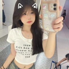 Em Chỉ Muốn Ôm Lấy Anh Remix